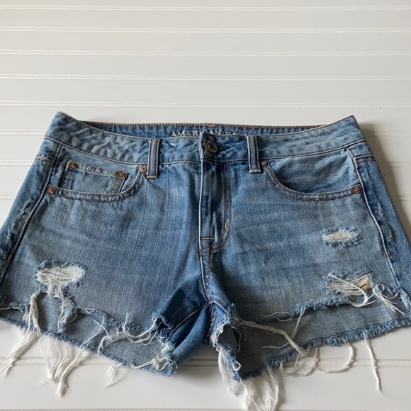 American Eagle Boy Midi Jean Shorts Size 4 - Picture 2 of 6